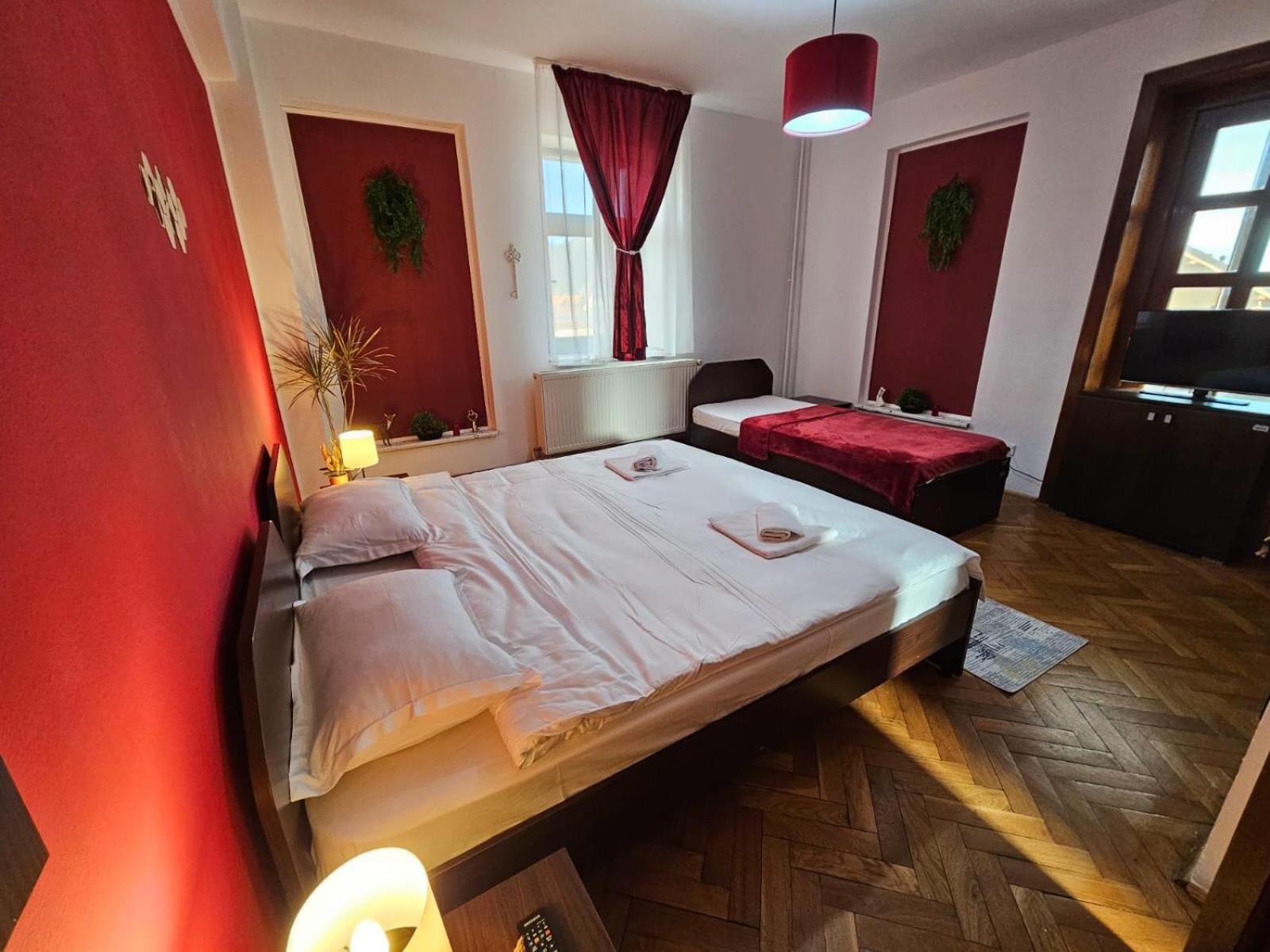 Apartment Zarnesti City Centre Vmp Free Parking Exterior photo